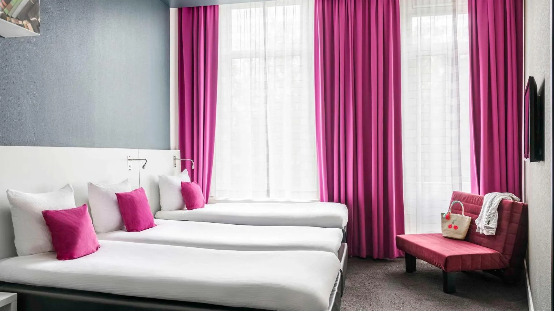 Hotel Ibis Styles Amsterdam Amstel 3*,