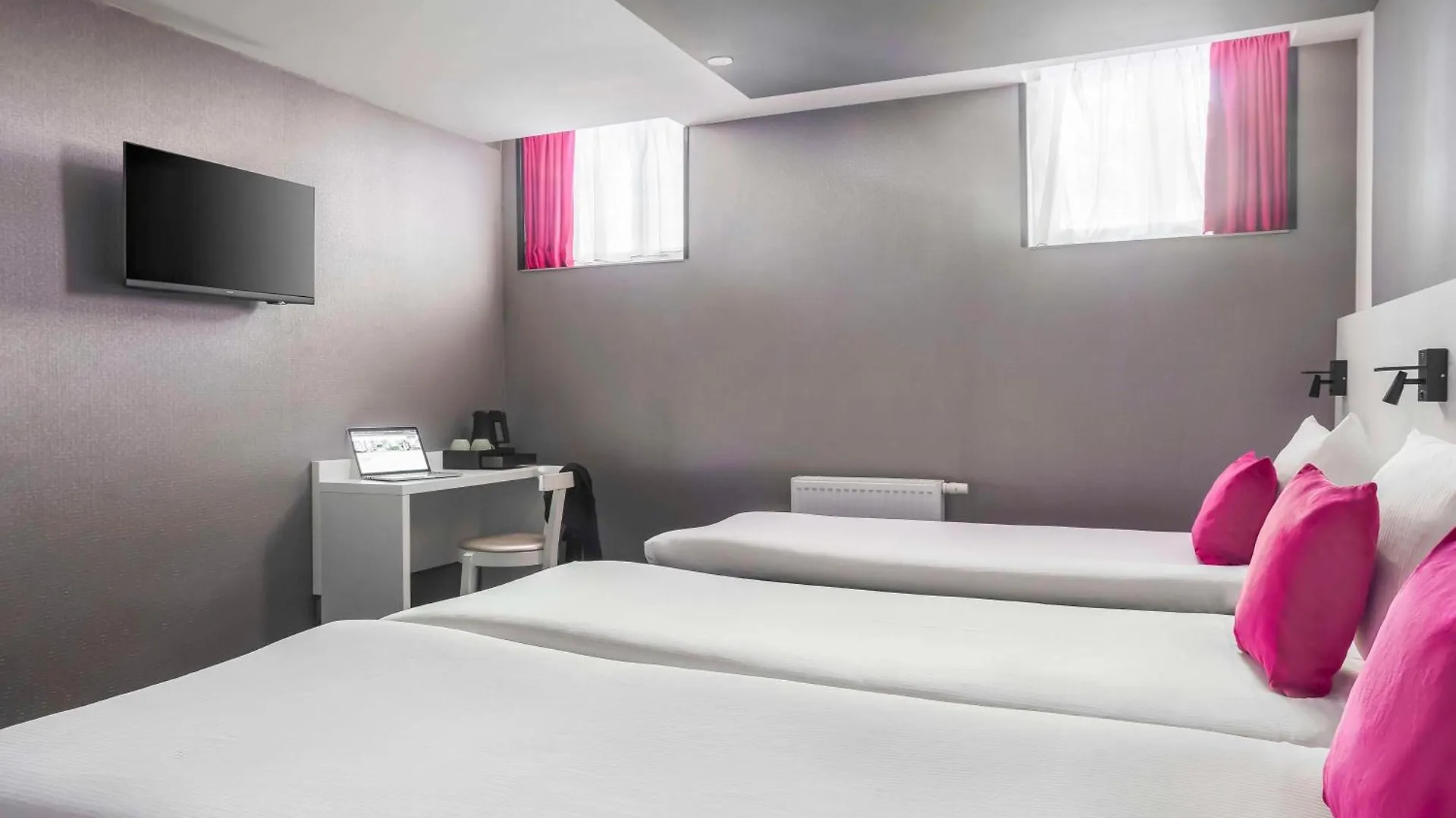Ibis Styles Amsterdam Amstel Hotel